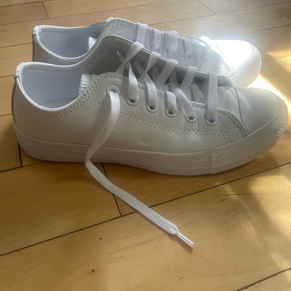 Women’s Converse Sneakers